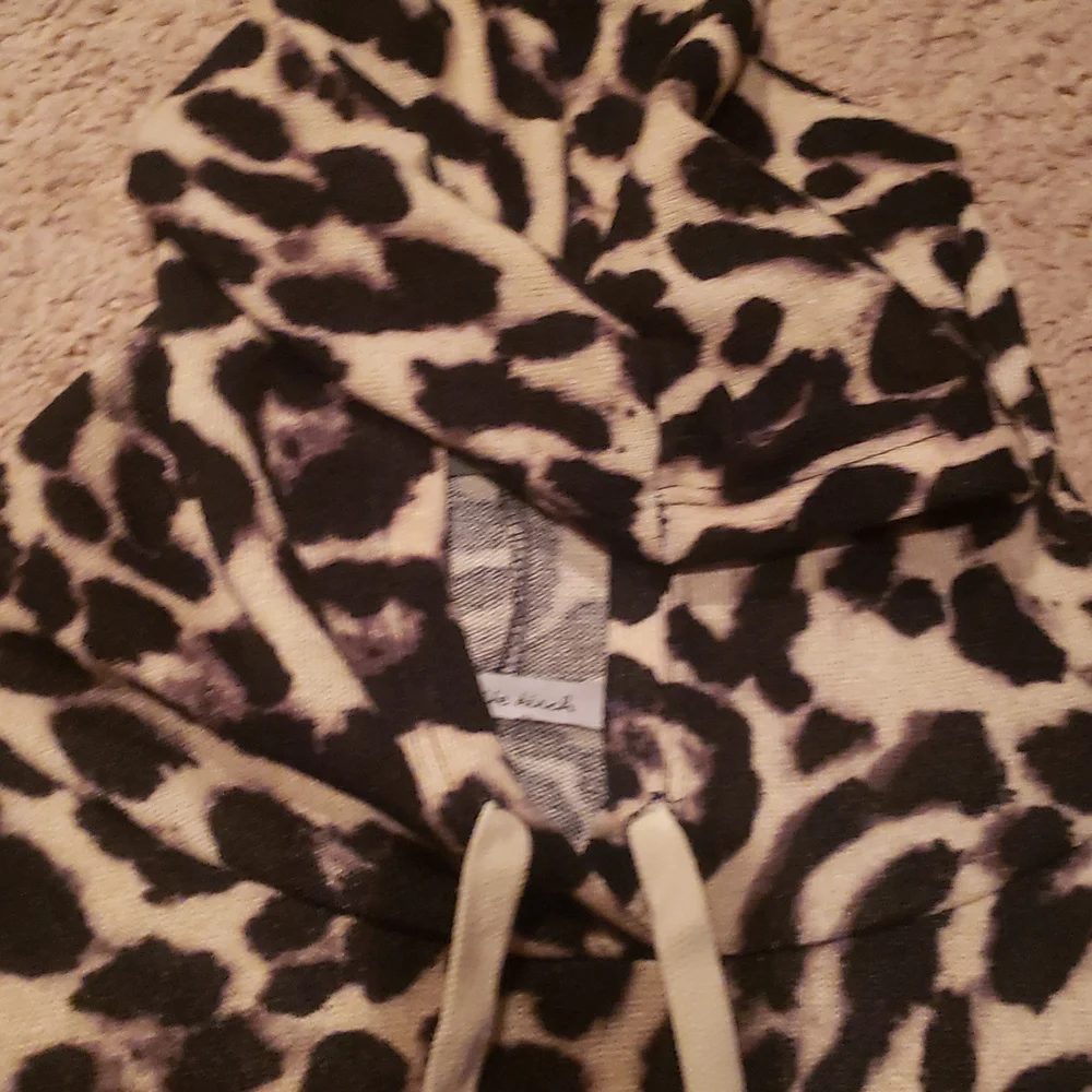 Sweater - Picture 5 of 7